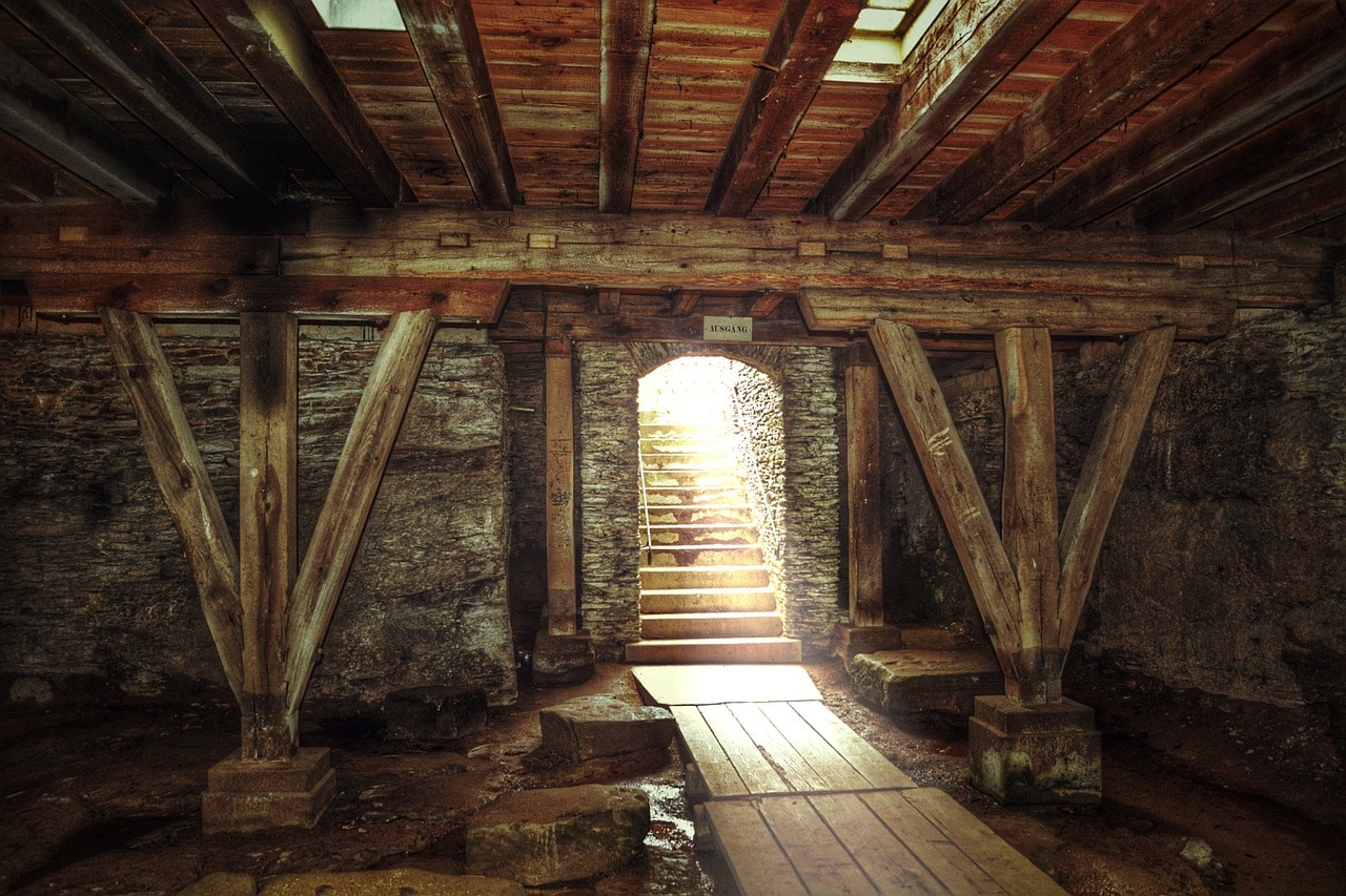 poutres de bois anciennes