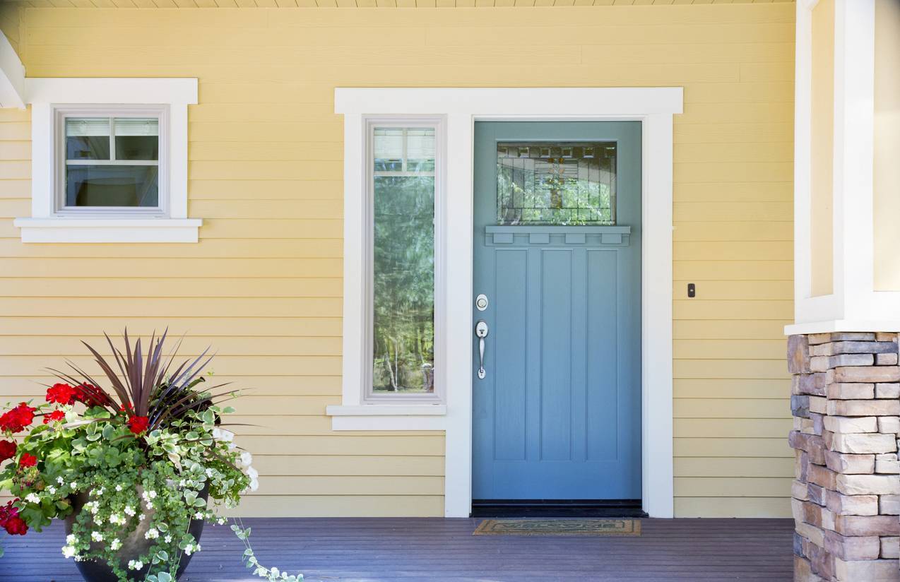 porte d'entrée en bois